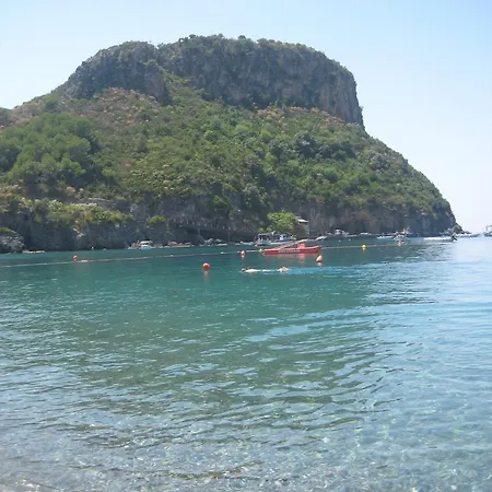 Casa vacanze Piccola Casetta - Isola Di Dino