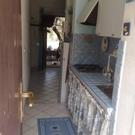 Casa vacanze Piccola Casetta - Isola Di Dino